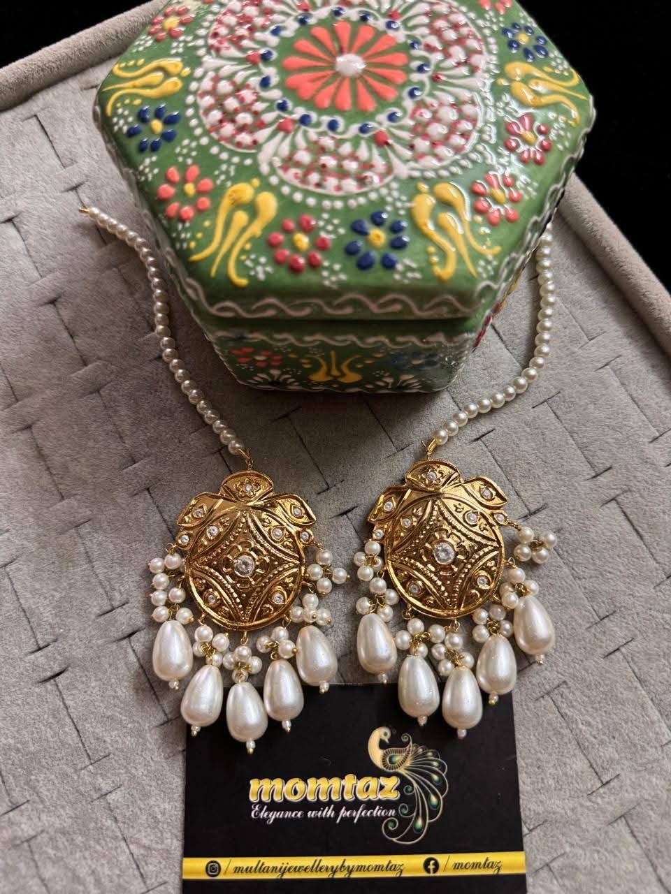 Multani studs