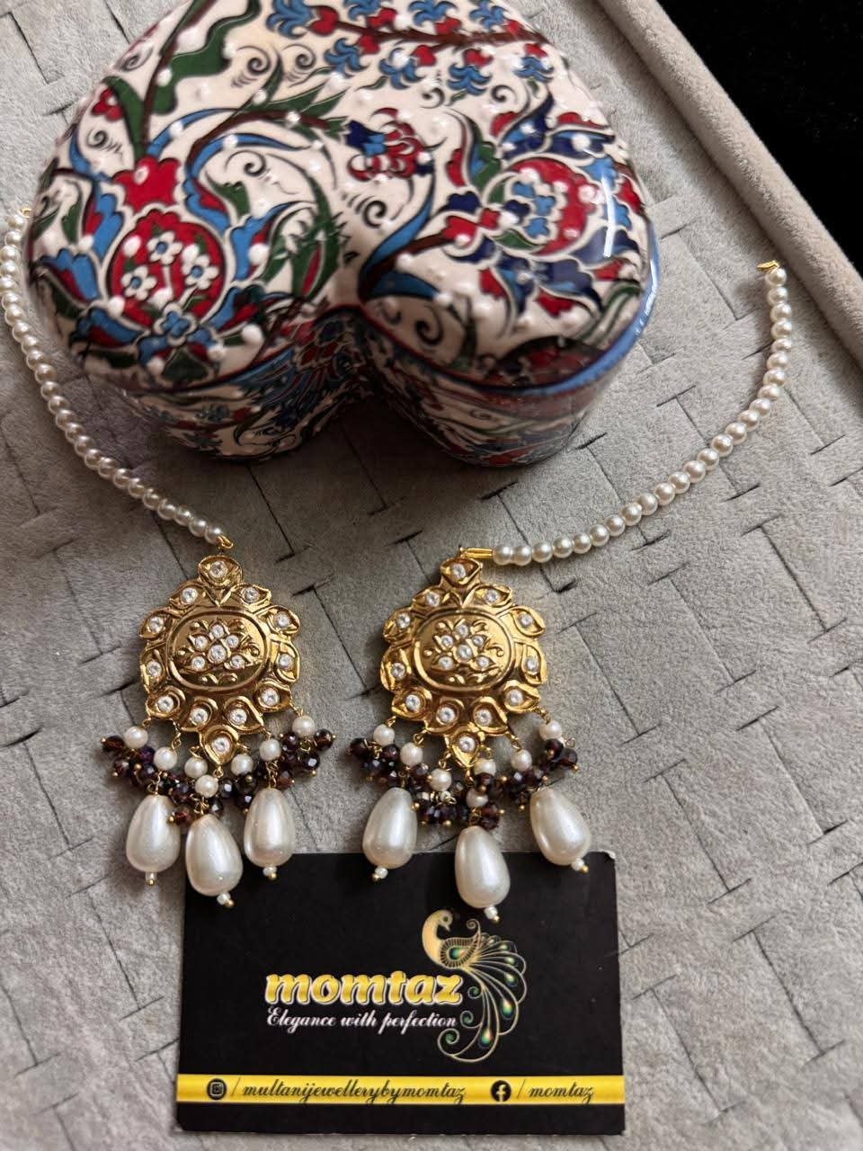 Multani studs